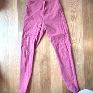 Lululemon loun size 8